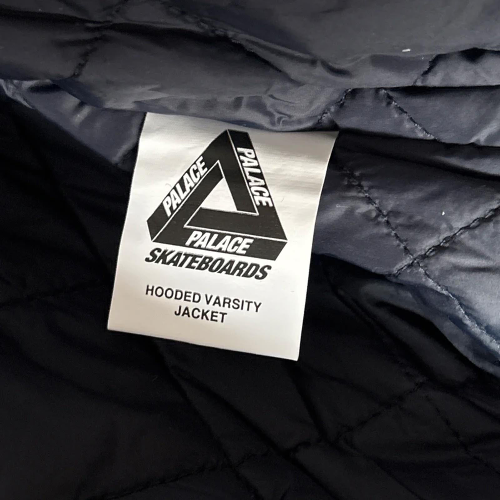 Palace navy FW24 hooded Varsity Jacket Size L 2024 Navy Brand New 100% authentic