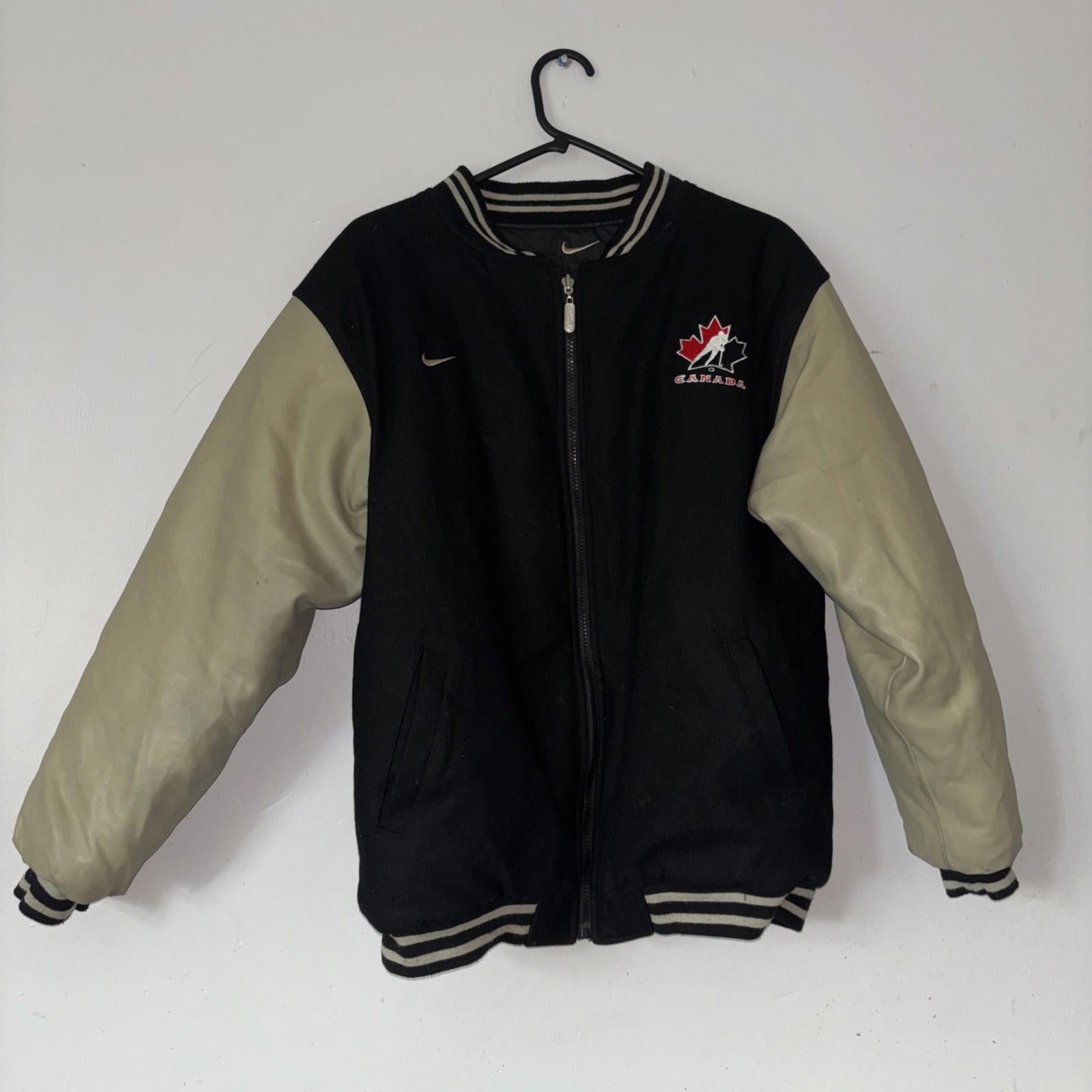 Nike NHL Canada Reversible Varsity Jacket Size XL Leather Sleeves Vintage