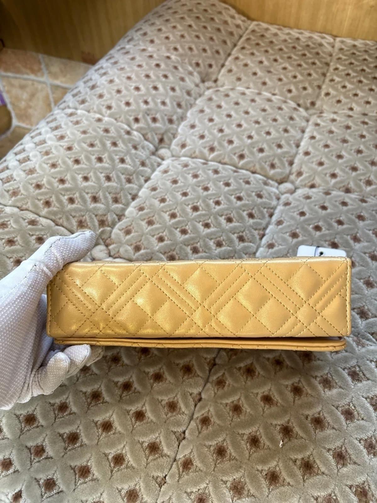 Love moschino super quilted chain shoulder bag brand new