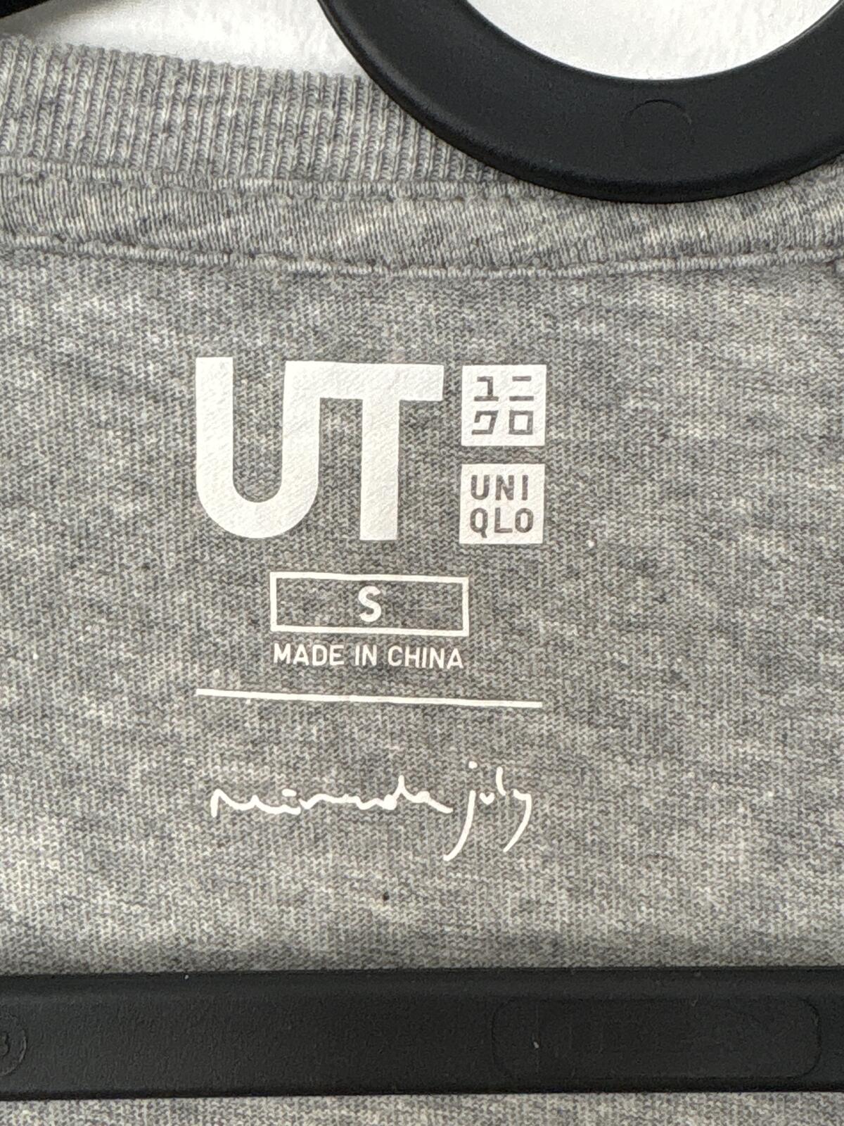 Uniqlo UT Grey T-Shirt with Embroidered Pocket Design Size S