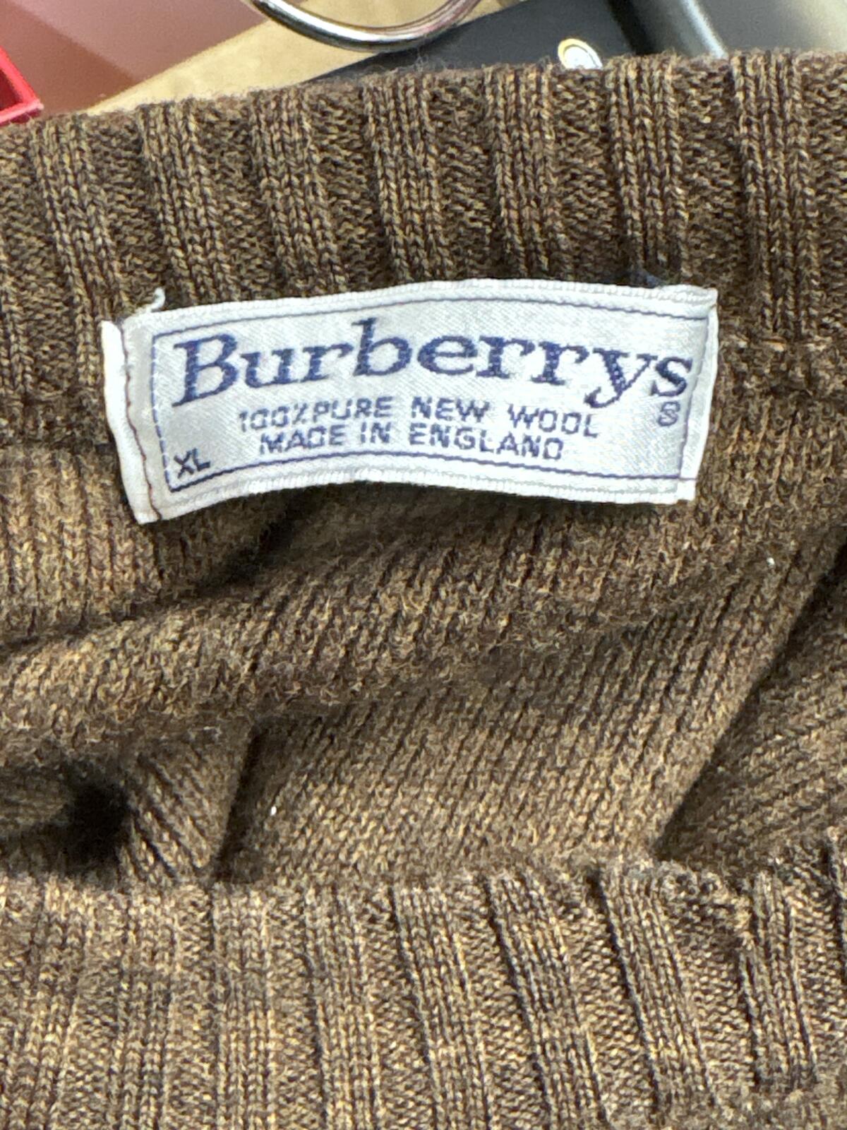 Burberrys Brown 100% new Wool Sweater with Suede Shoulder & elbow Patches
