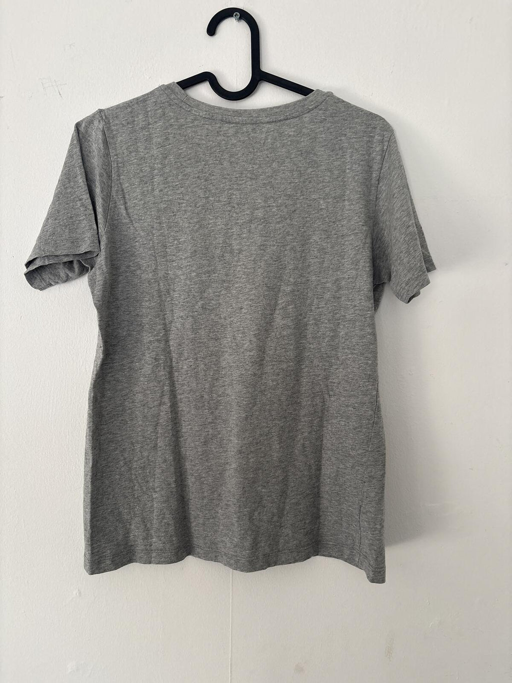 Uniqlo UT Grey T-Shirt with Embroidered Pocket Design Size S